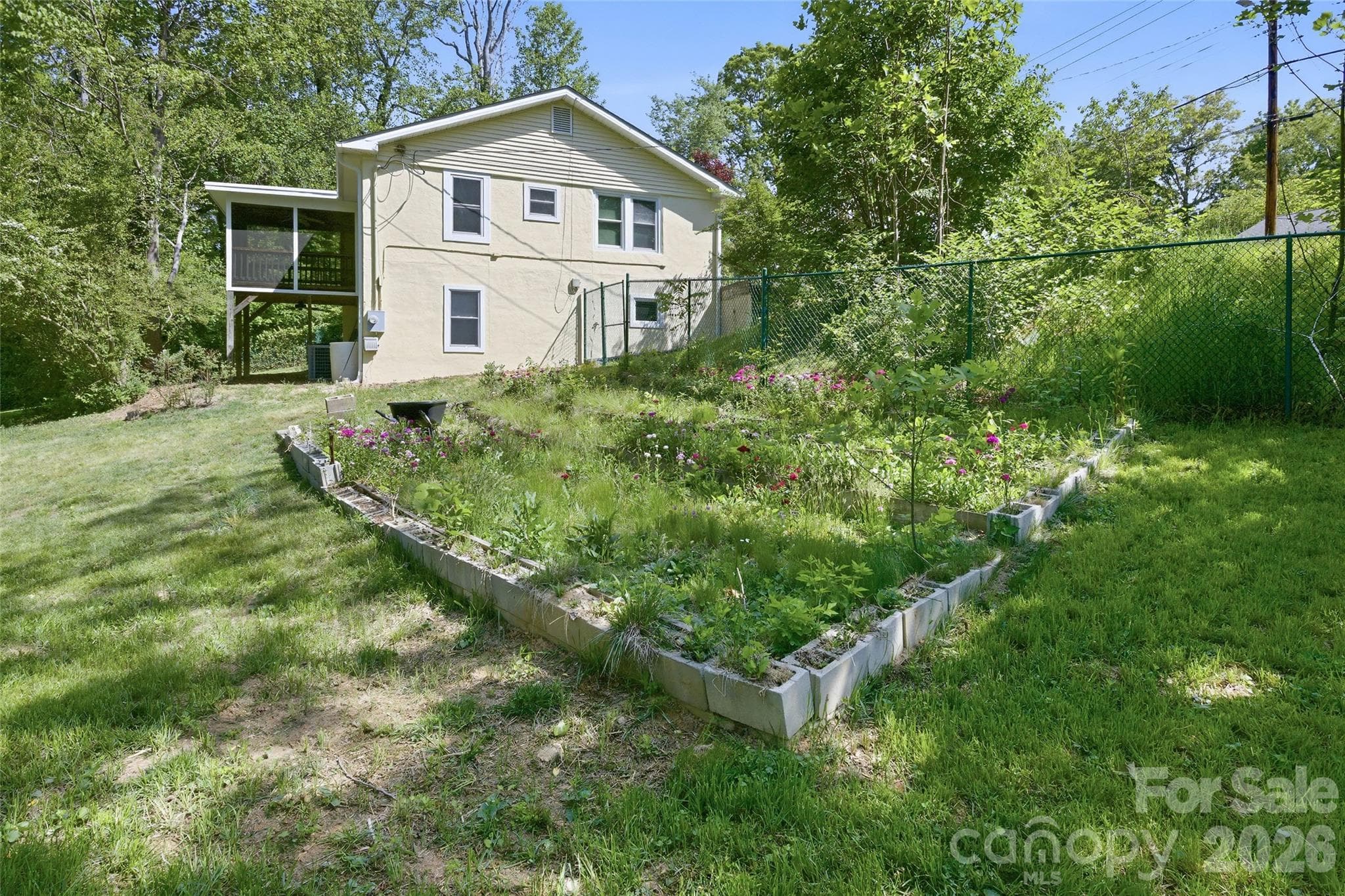 Single Family Residence at 70 Cedar Street, Asheville, photo 38 of 48