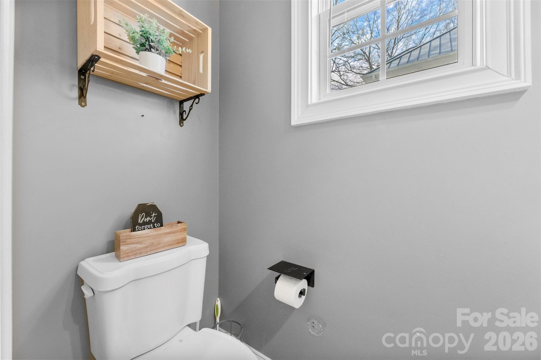 Single Family Residence at 102 Savannahs Way, Kings Mountain, photo 17 of 40