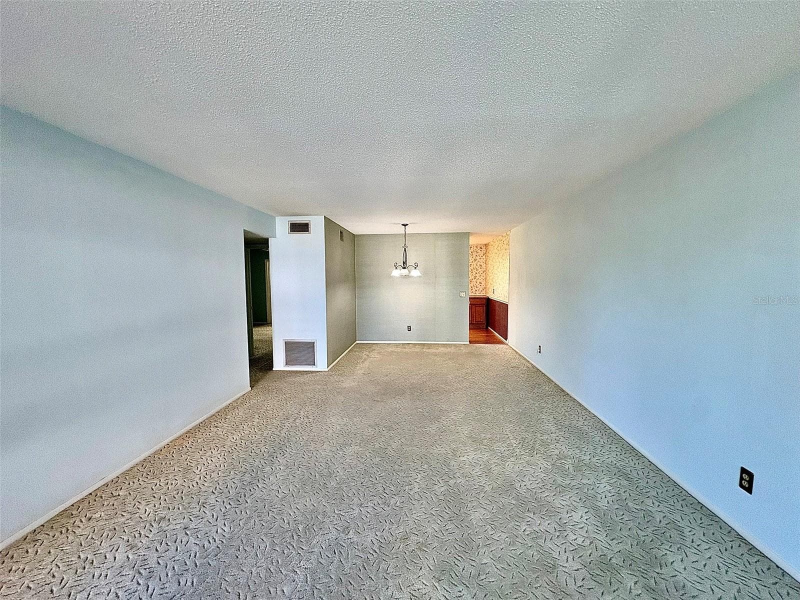 Condominium at 2428 COLUMBIA DR #36, CLEARWATER, photo 6 of 43