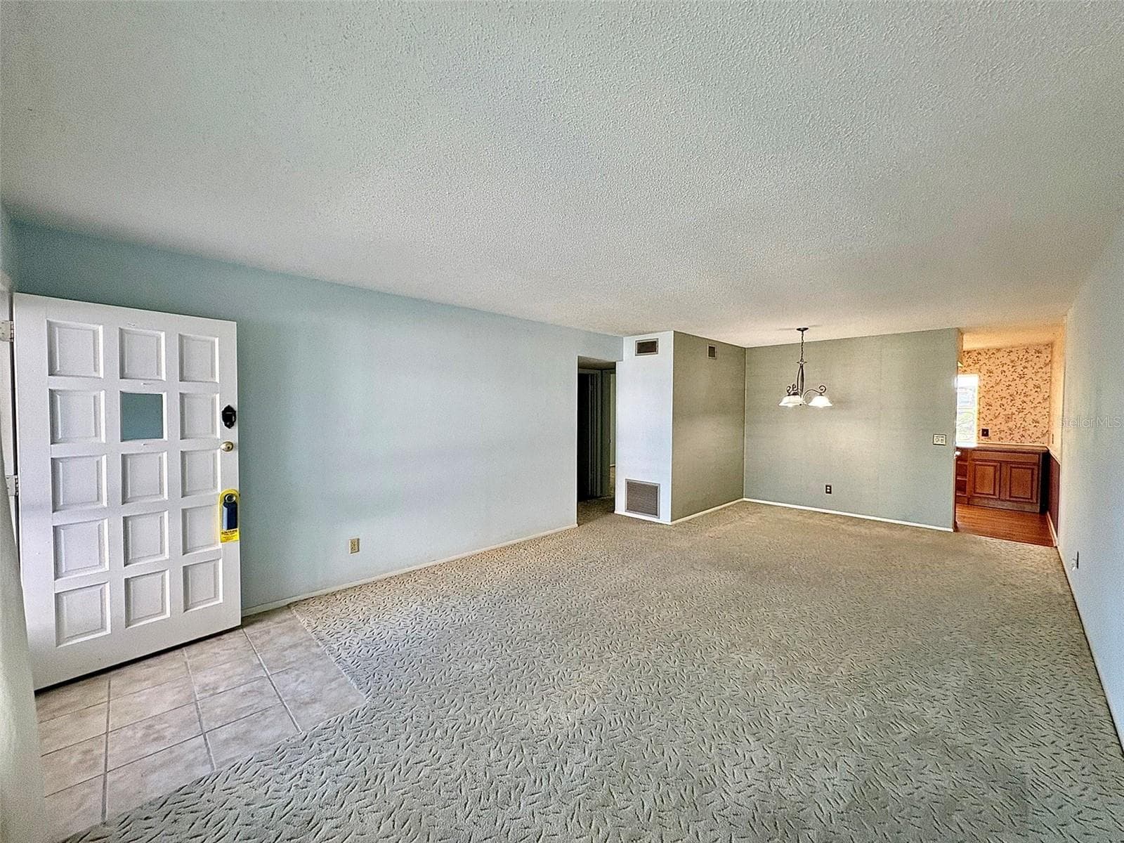 Condominium at 2428 COLUMBIA DR #36, CLEARWATER, photo 7 of 43