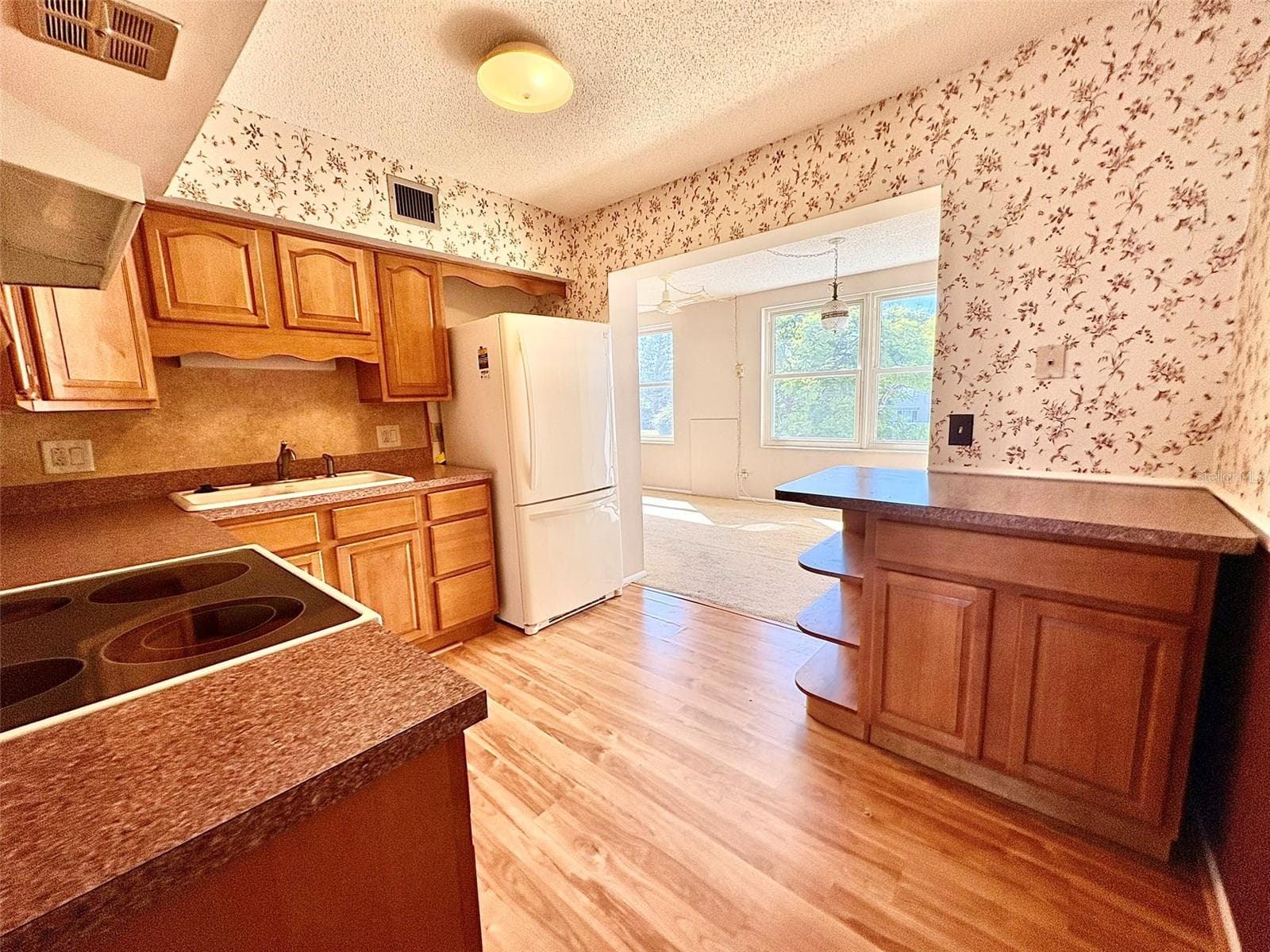 Condominium at 2428 COLUMBIA DR #36, CLEARWATER, photo 9 of 43