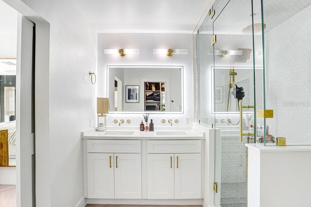 Primary En Suite - 3926 VENETIAN WAY, TAMPA