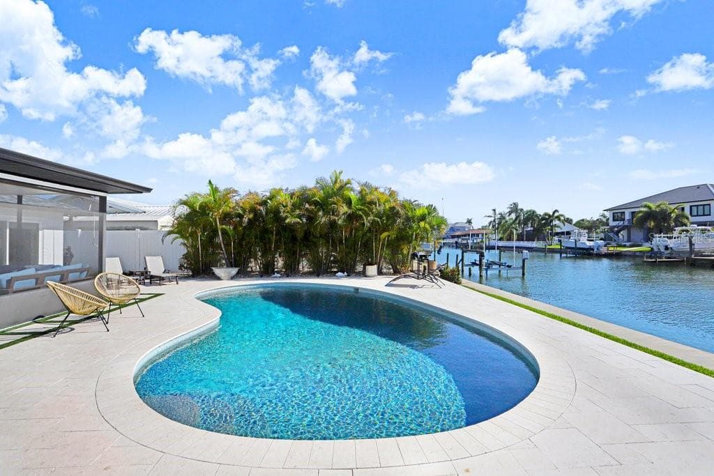 Single Family Residence at 3926 VENETIAN WAY, TAMPA, photo 24 of 39