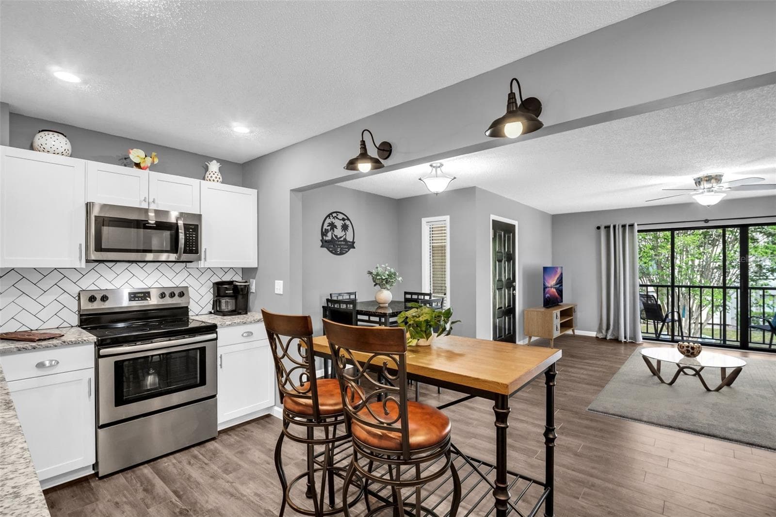 Light & bright~ - 2642 PINE RIDGE WAY S #G2, PALM HARBOR