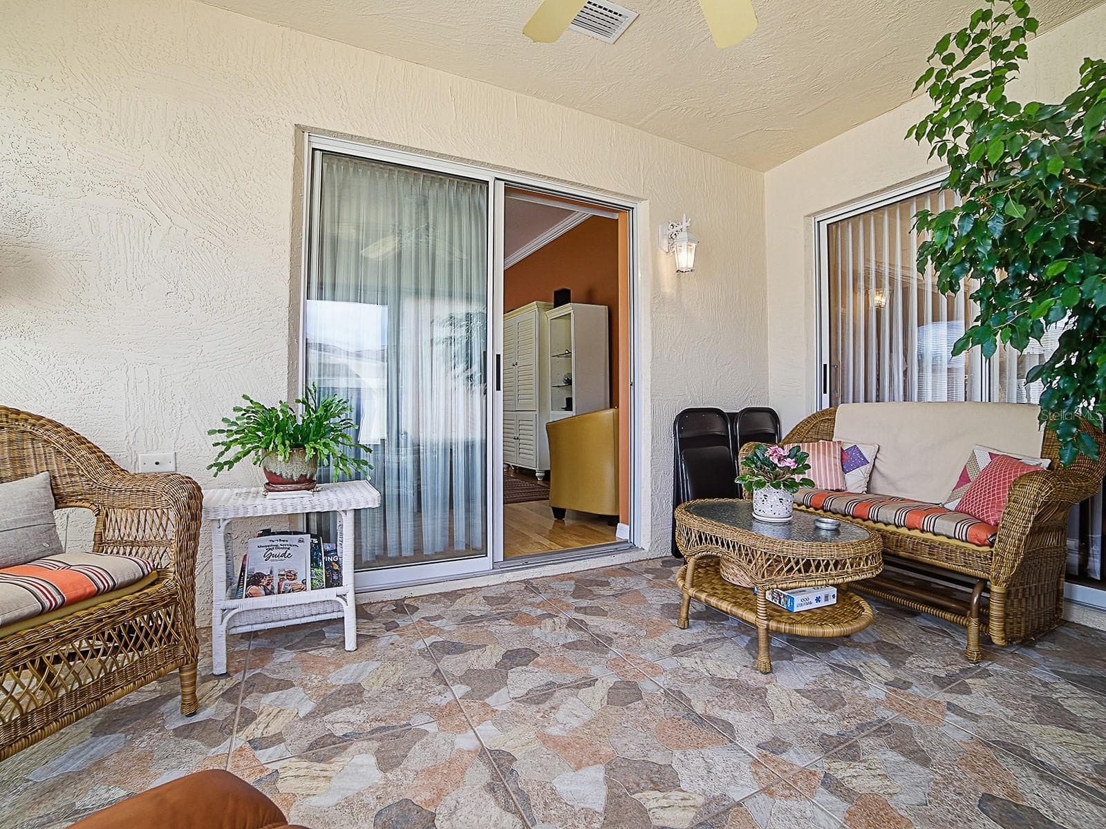 Enclosed Lanai w/ Air - 7631 SE 170TH LONGVIEW LN, THE VILLAGES