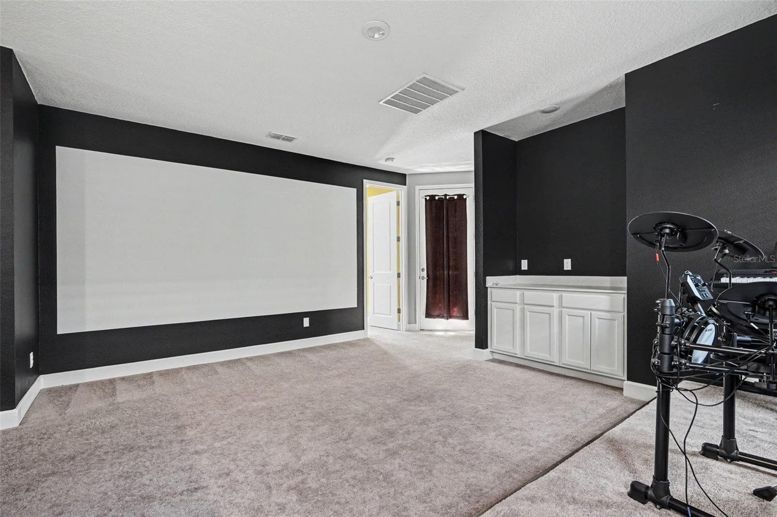 Single Family Residence at 1432 REUNION BLVD, REUNION, photo 13 of 30