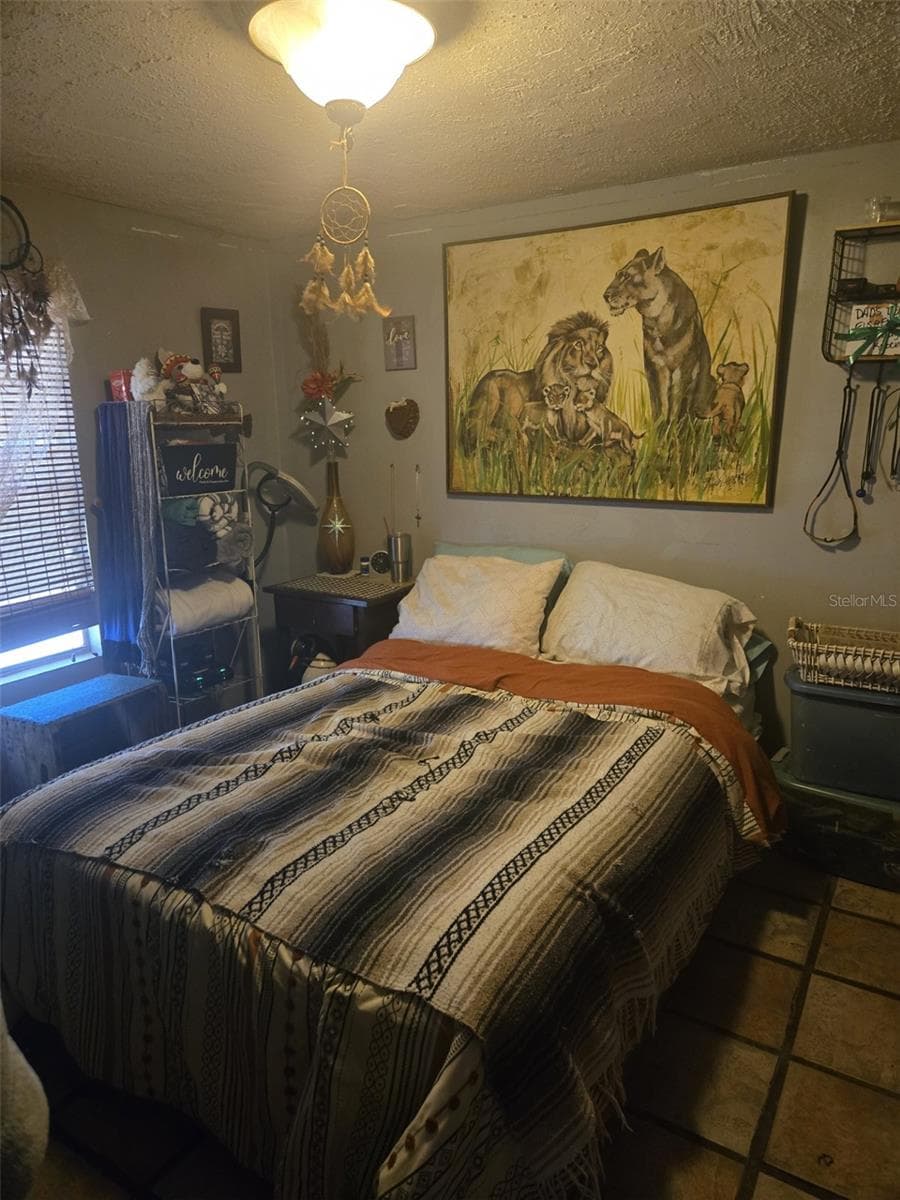 Primary bedroom - 120 WEST LOOP, OAK HILL