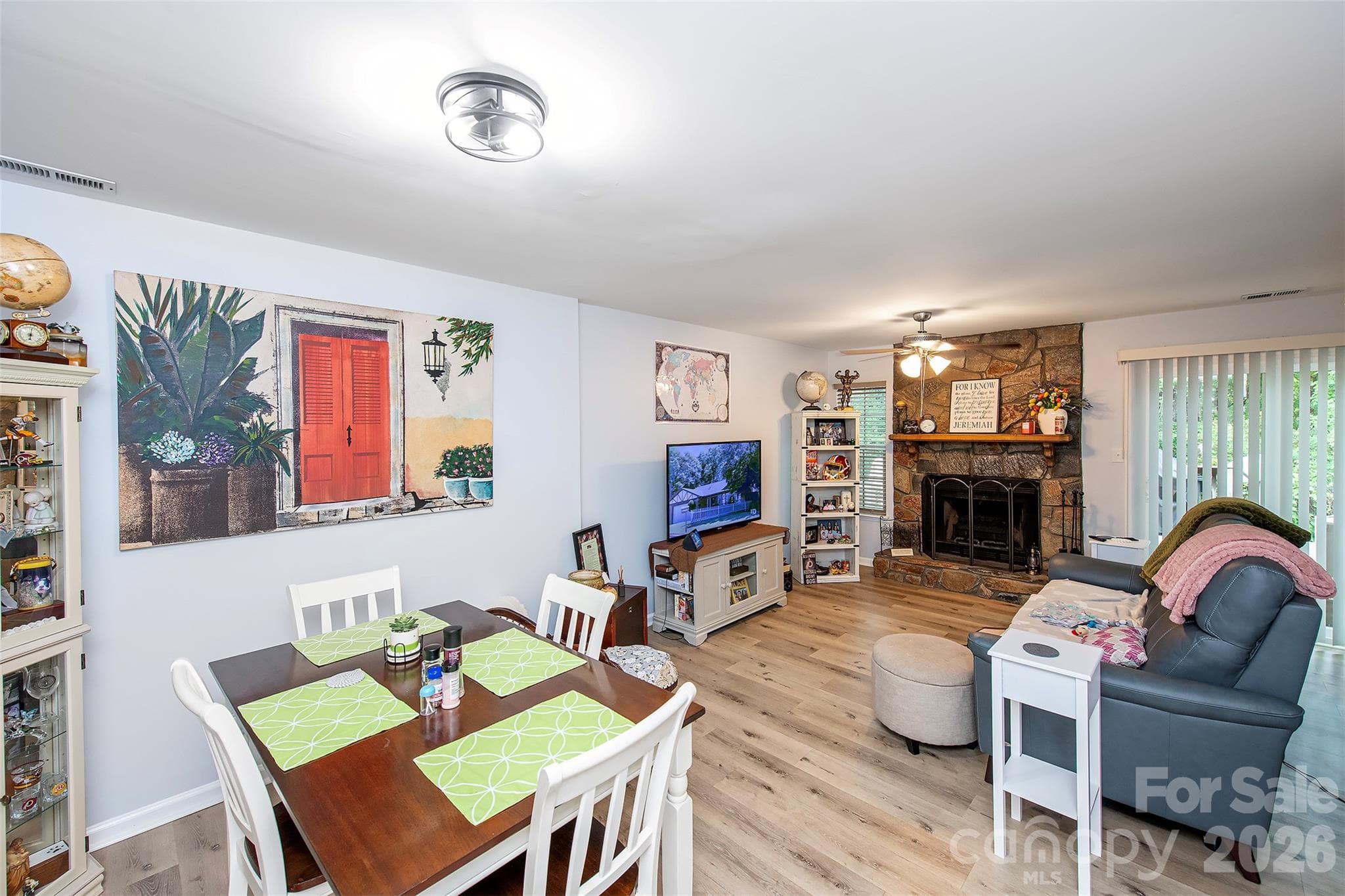 DINING/GREAT ROOM - Charlotte