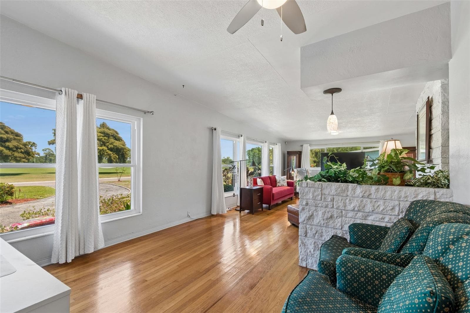 Single Family Residence at 2110 FAIRWAY AVE S, ST PETERSBURG, photo 6 of 62