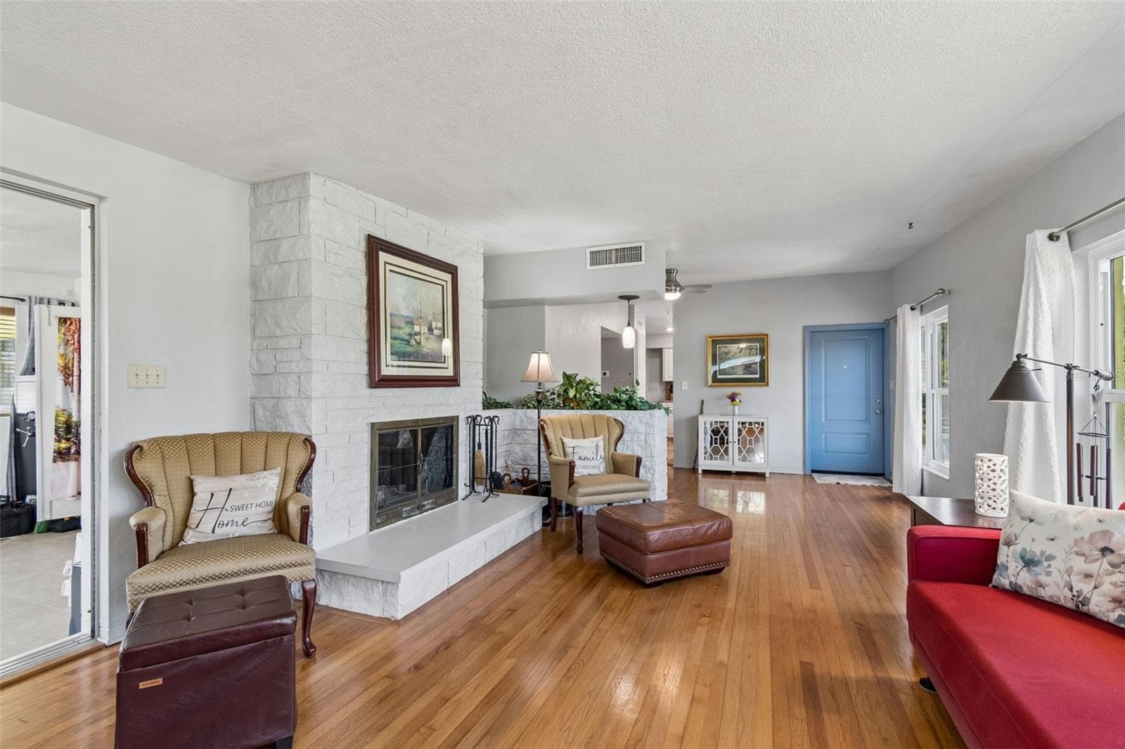 Single Family Residence at 2110 FAIRWAY AVE S, ST PETERSBURG, photo 12 of 62