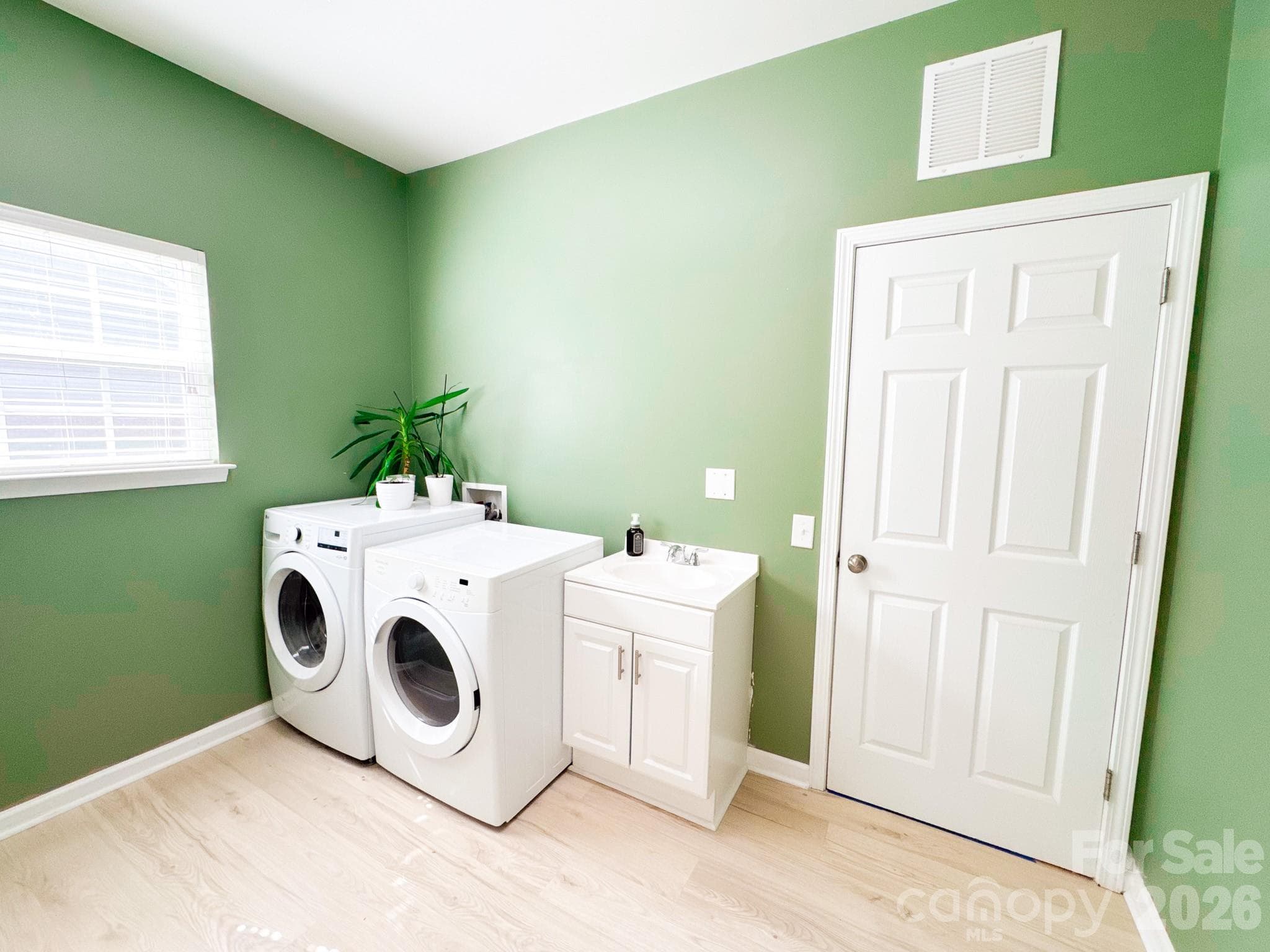 Laundry Room - 6117 Robert Street, Huntersville
