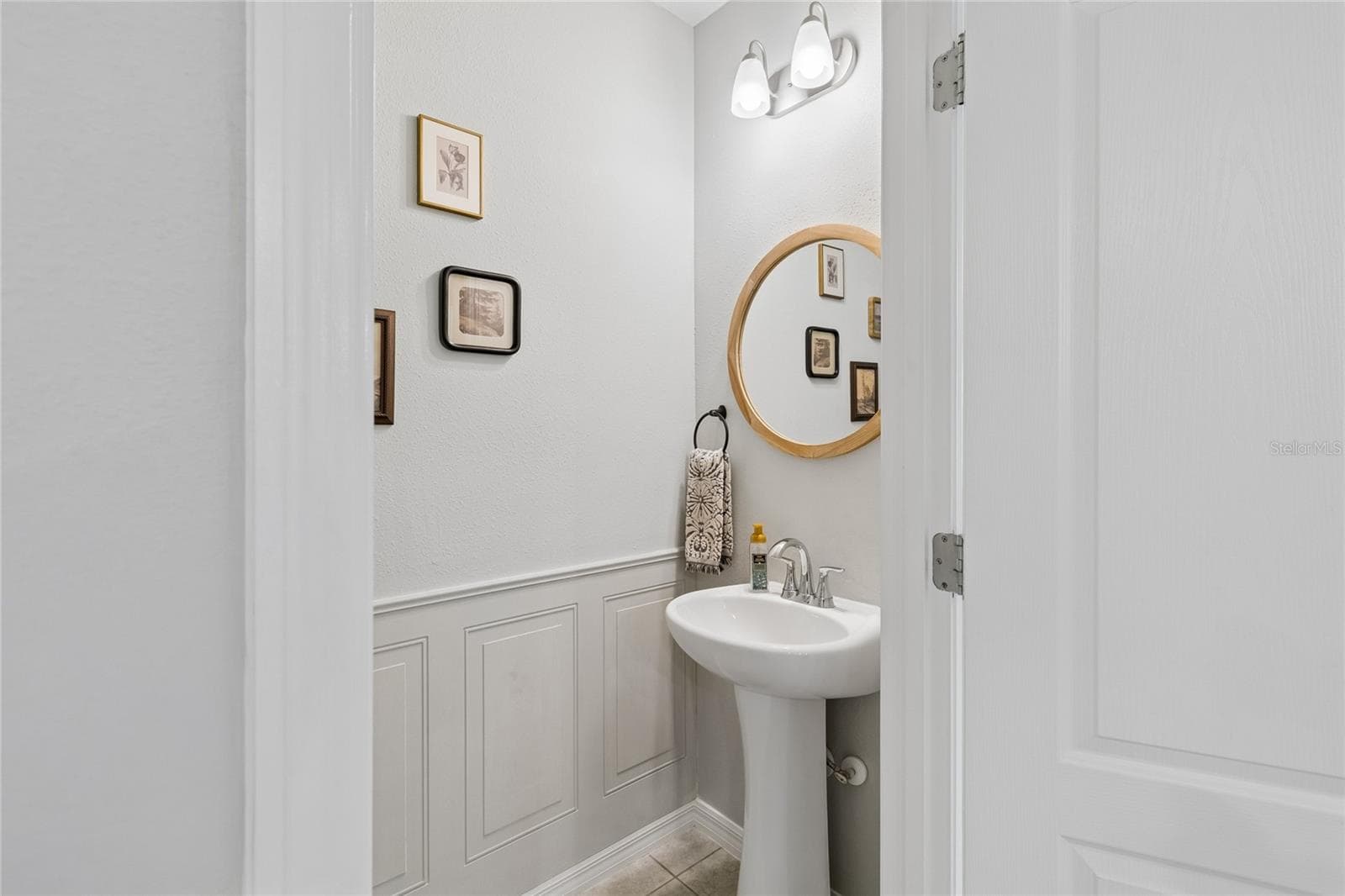 Townhouse at 4733 DEER TRACK ST, TAMPA, photo 9 of 25