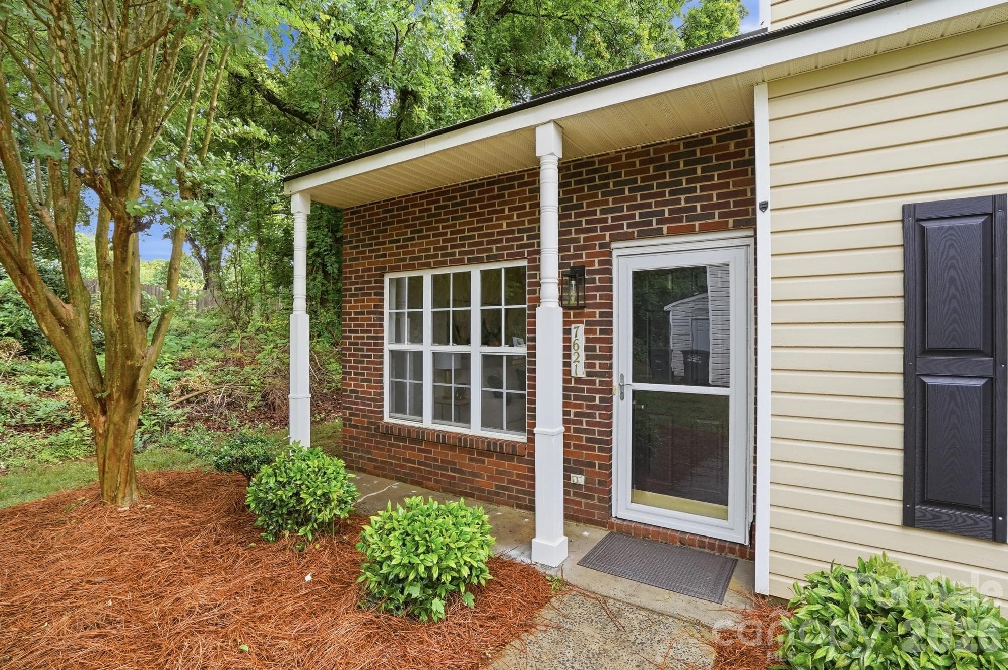 Townhouse at 7621 Petrea Lane, Charlotte, photo 4 of 44