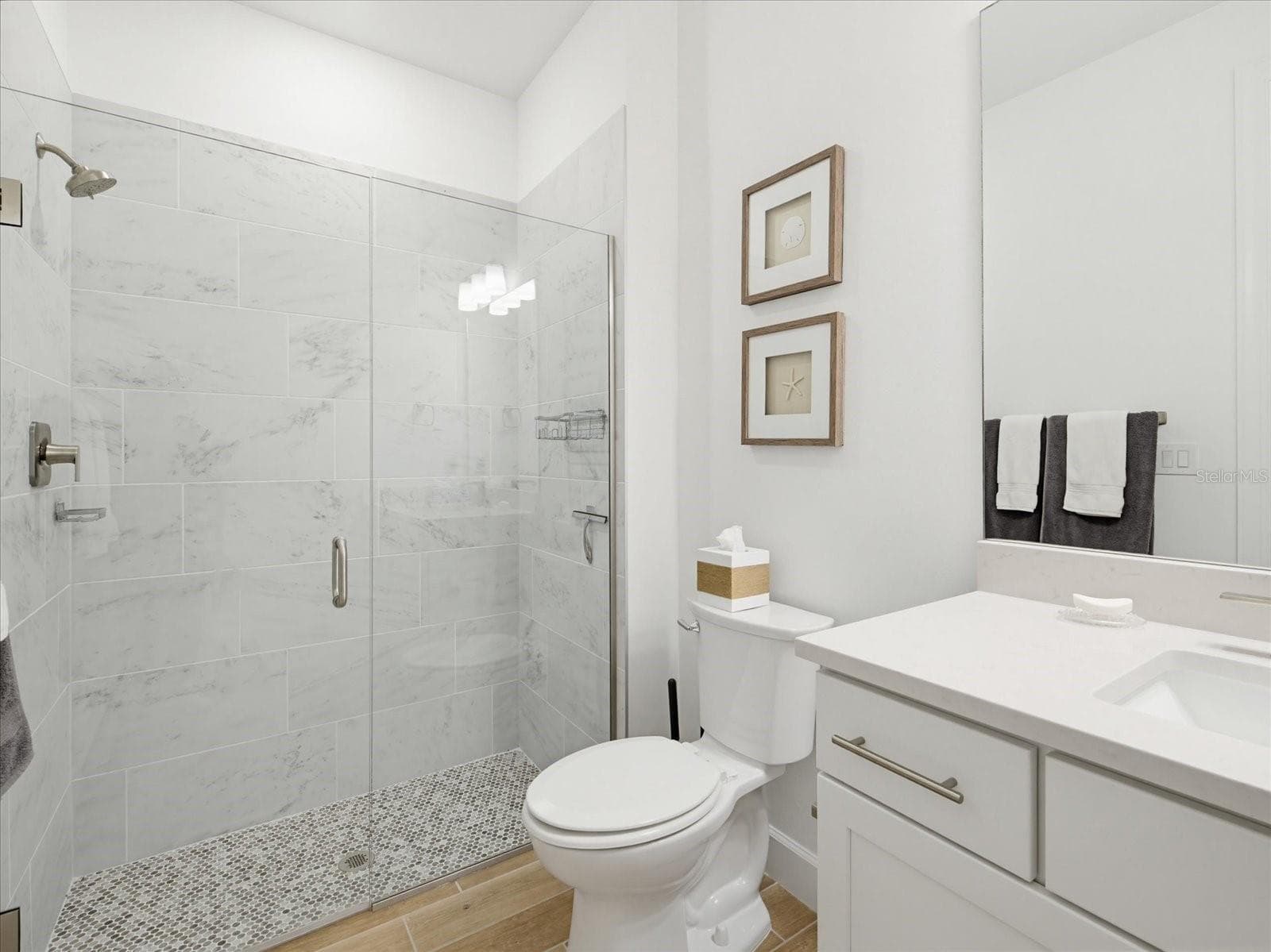 Single Family Residence at 10408 SEA BREEZE RIDGE DR, ENGLEWOOD, photo 31 of 75