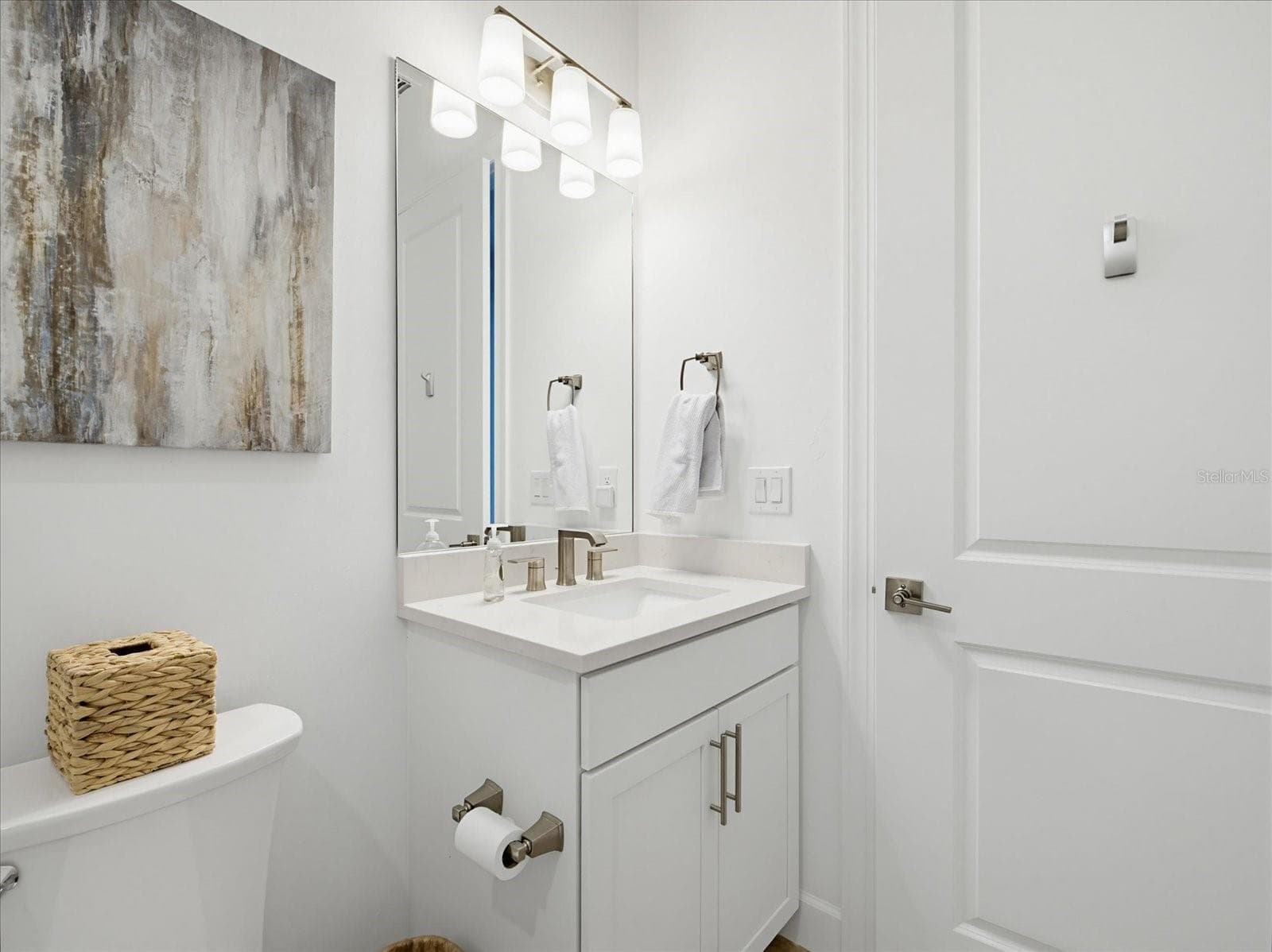 Single Family Residence at 10408 SEA BREEZE RIDGE DR, ENGLEWOOD, photo 34 of 75