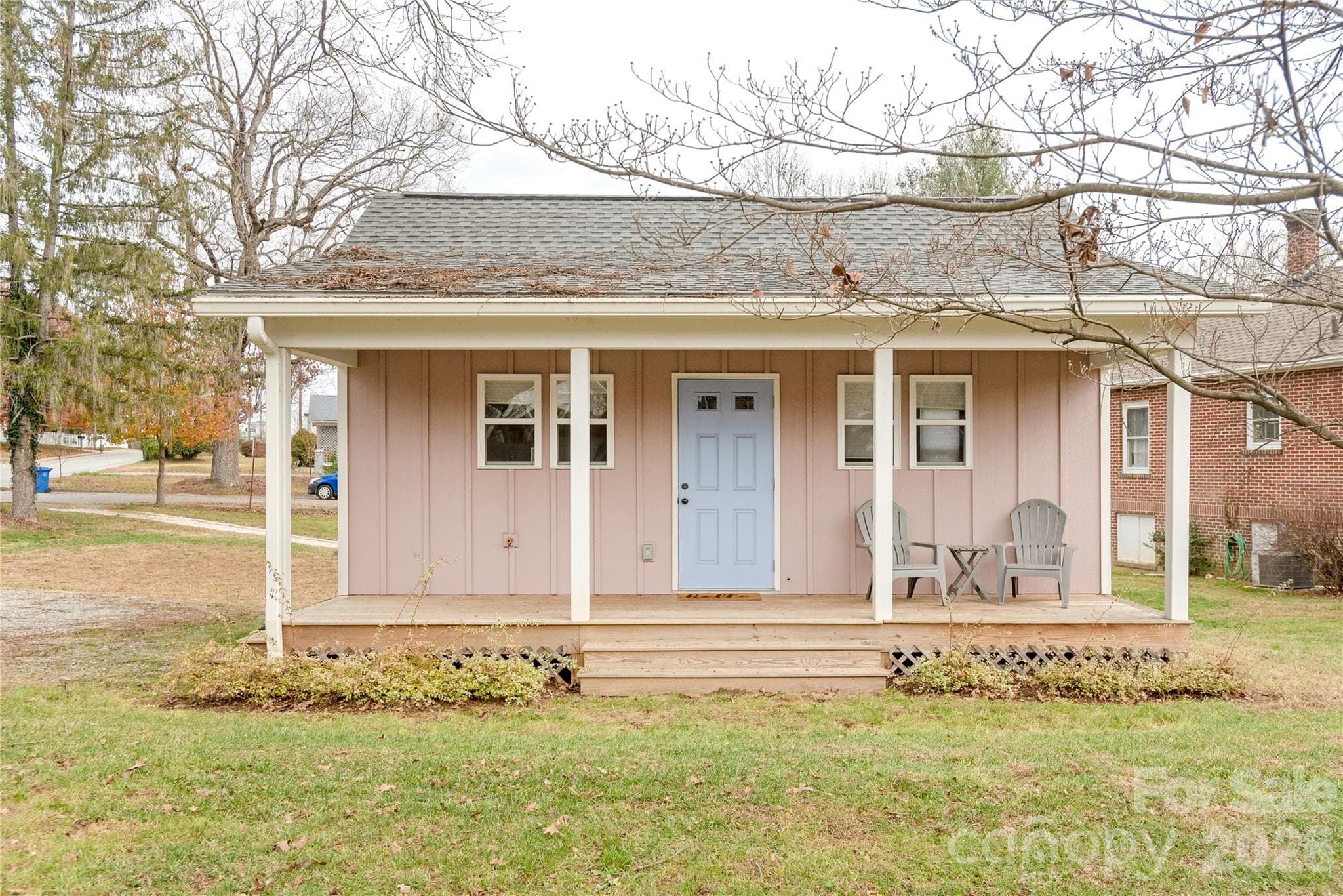 606 Ray Avenue