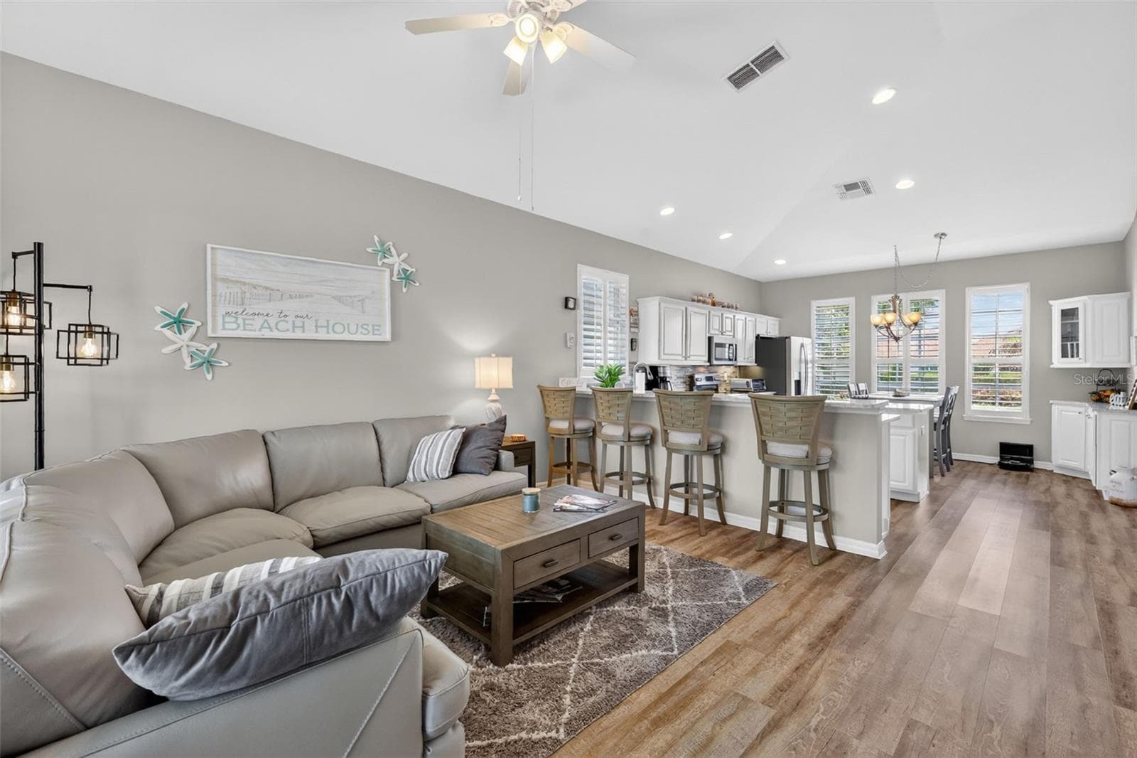 Single Family Residence at 8011 PINE HOLLOW DR, MOUNT DORA, photo 11 of 56