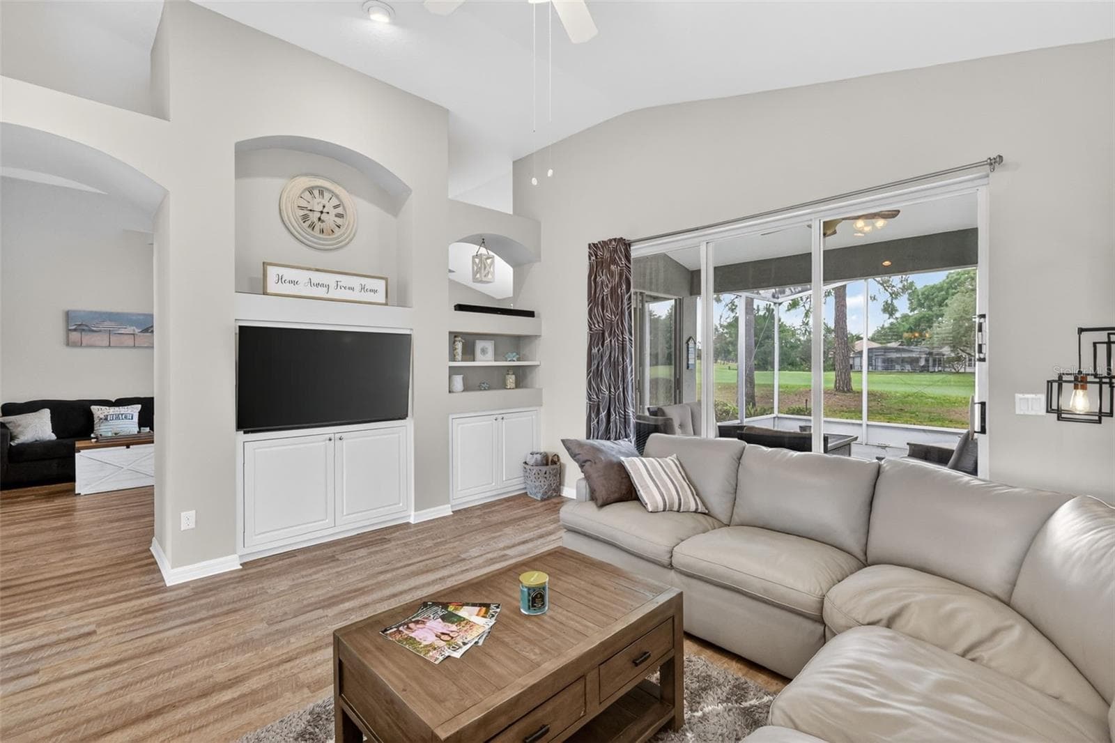 Single Family Residence at 8011 PINE HOLLOW DR, MOUNT DORA, photo 14 of 56