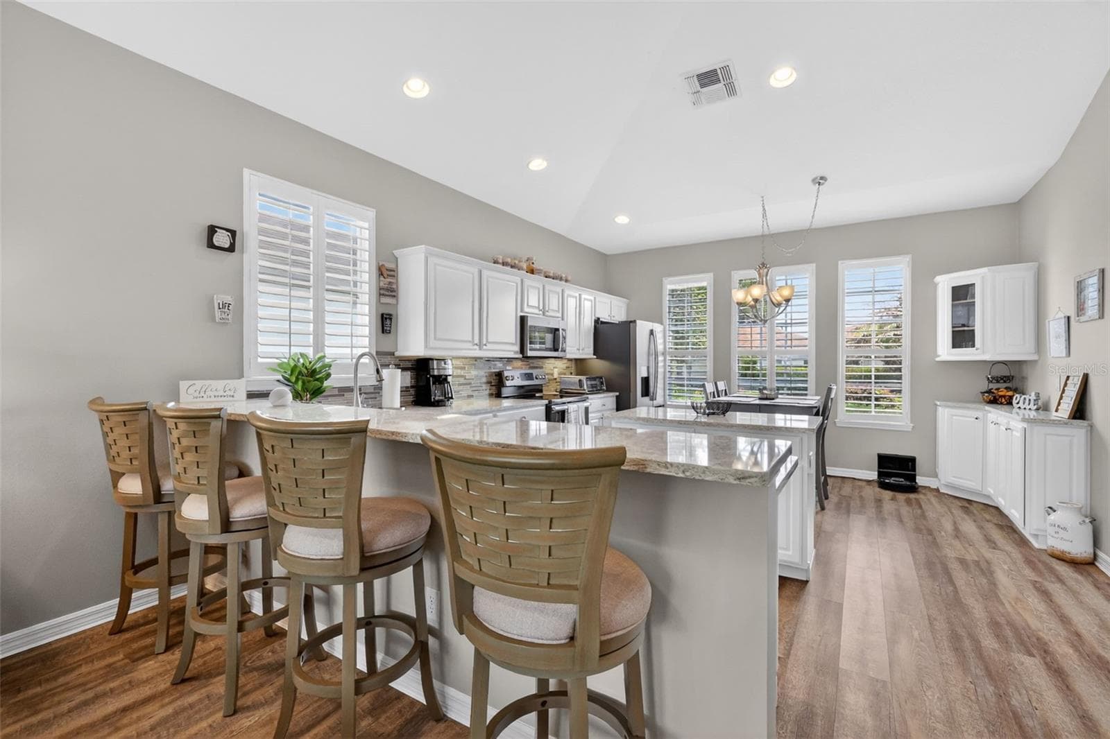 Single Family Residence at 8011 PINE HOLLOW DR, MOUNT DORA, photo 15 of 56