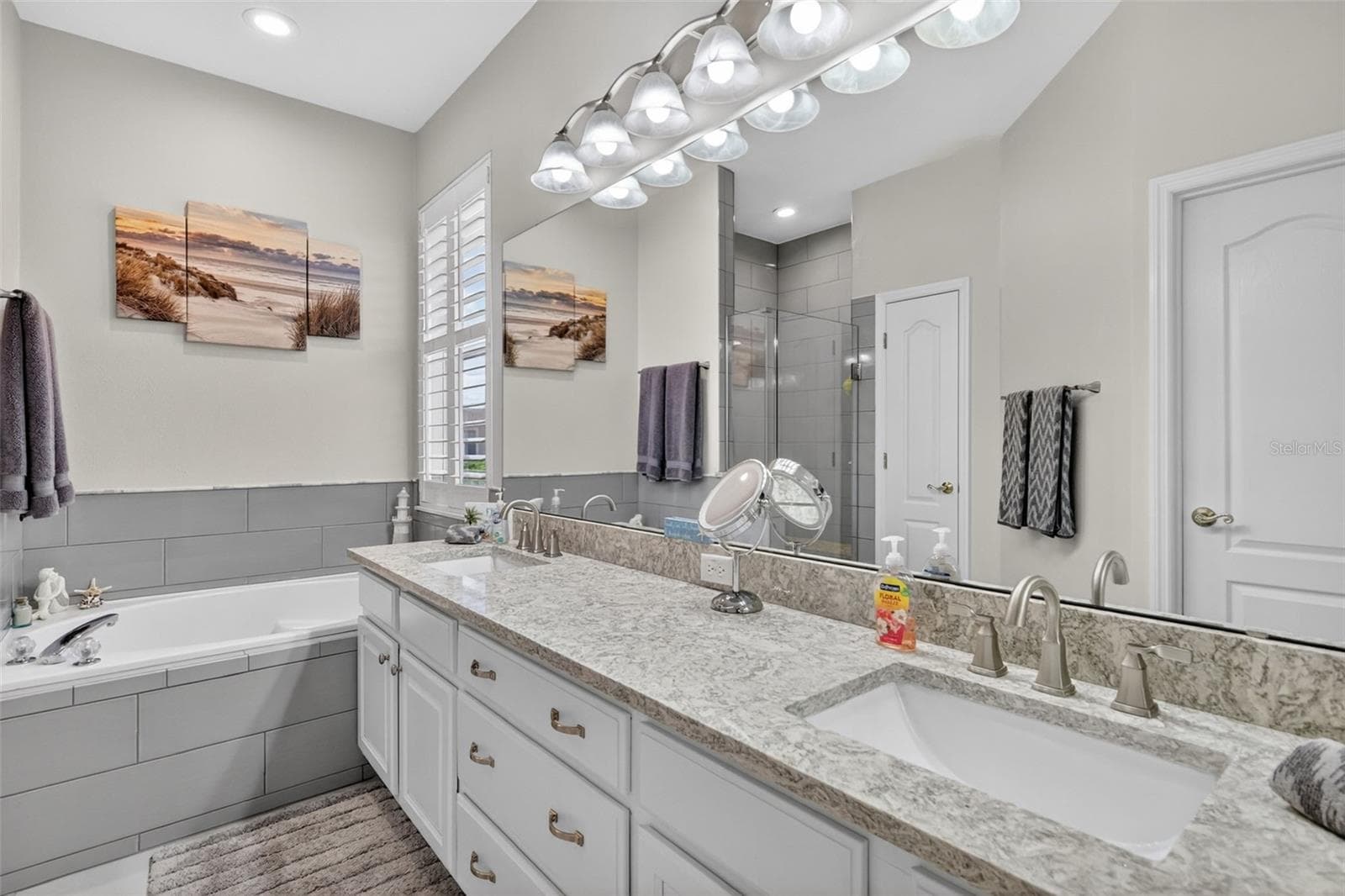 Single Family Residence at 8011 PINE HOLLOW DR, MOUNT DORA, photo 36 of 56
