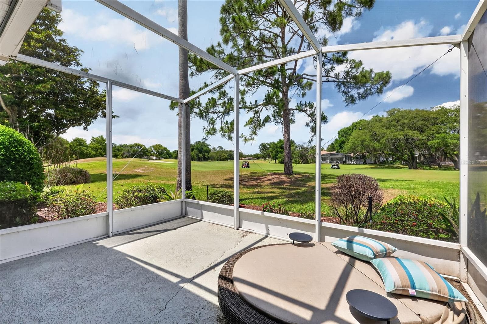 Single Family Residence at 8011 PINE HOLLOW DR, MOUNT DORA, photo 41 of 56