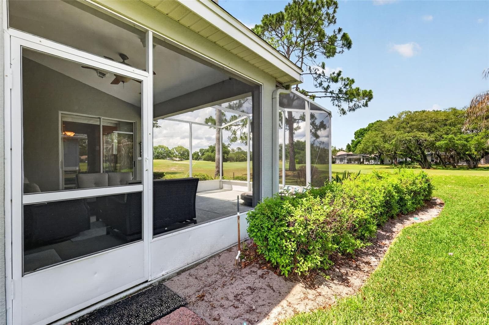 Single Family Residence at 8011 PINE HOLLOW DR, MOUNT DORA, photo 43 of 56