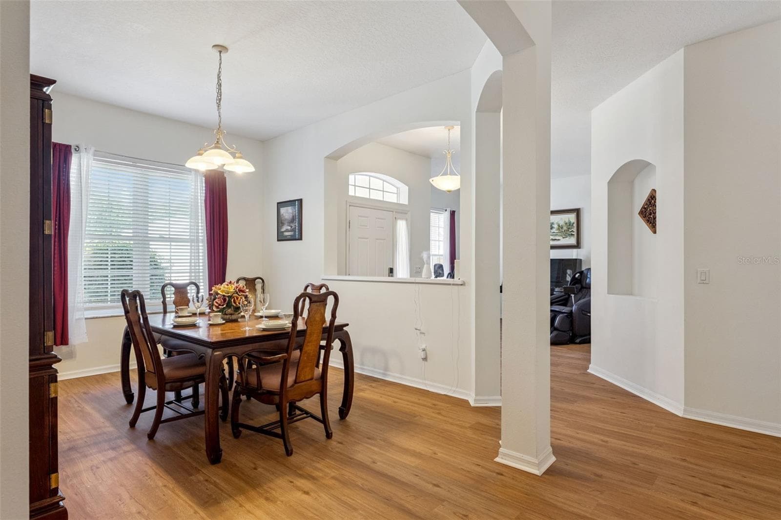 Dinning - 10125 SANDY MARSH LN, ORLANDO