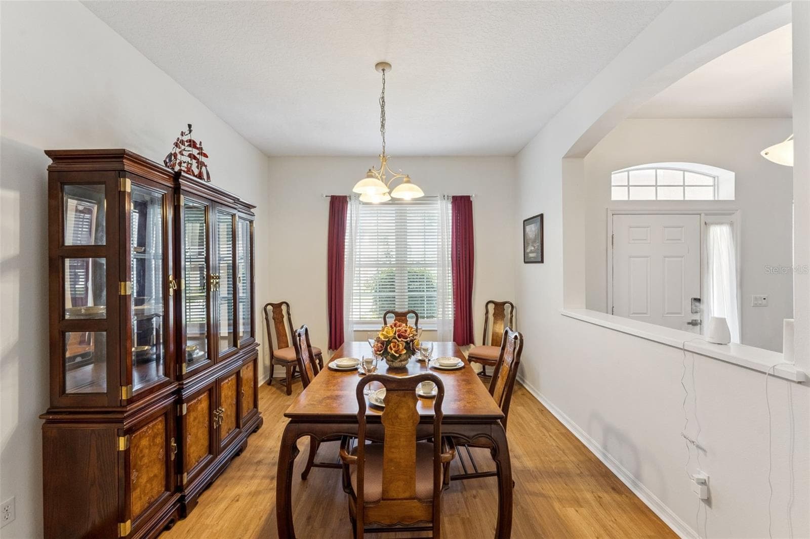 Dinning - 10125 SANDY MARSH LN, ORLANDO