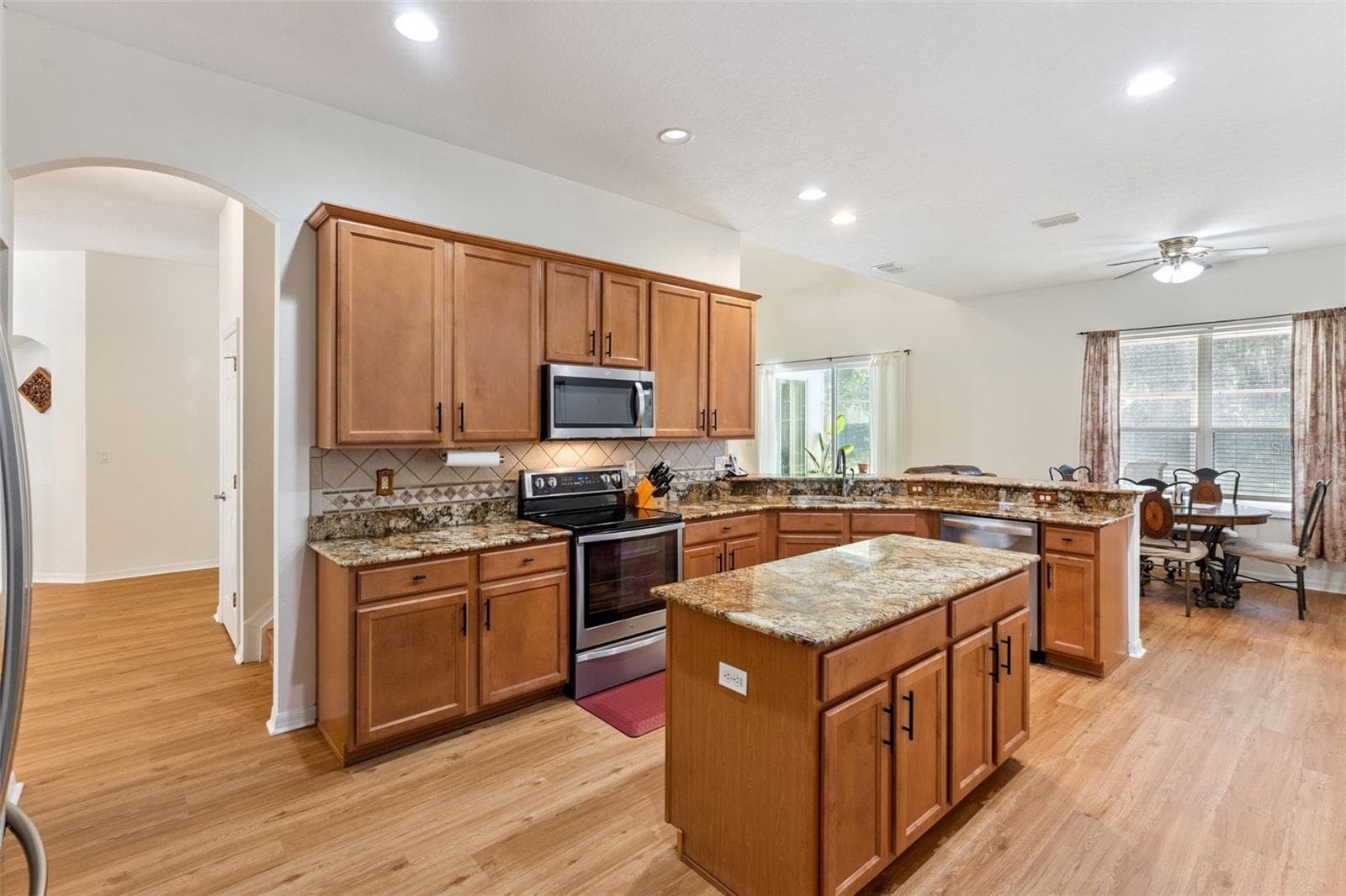 Kitchen - 10125 SANDY MARSH LN, ORLANDO