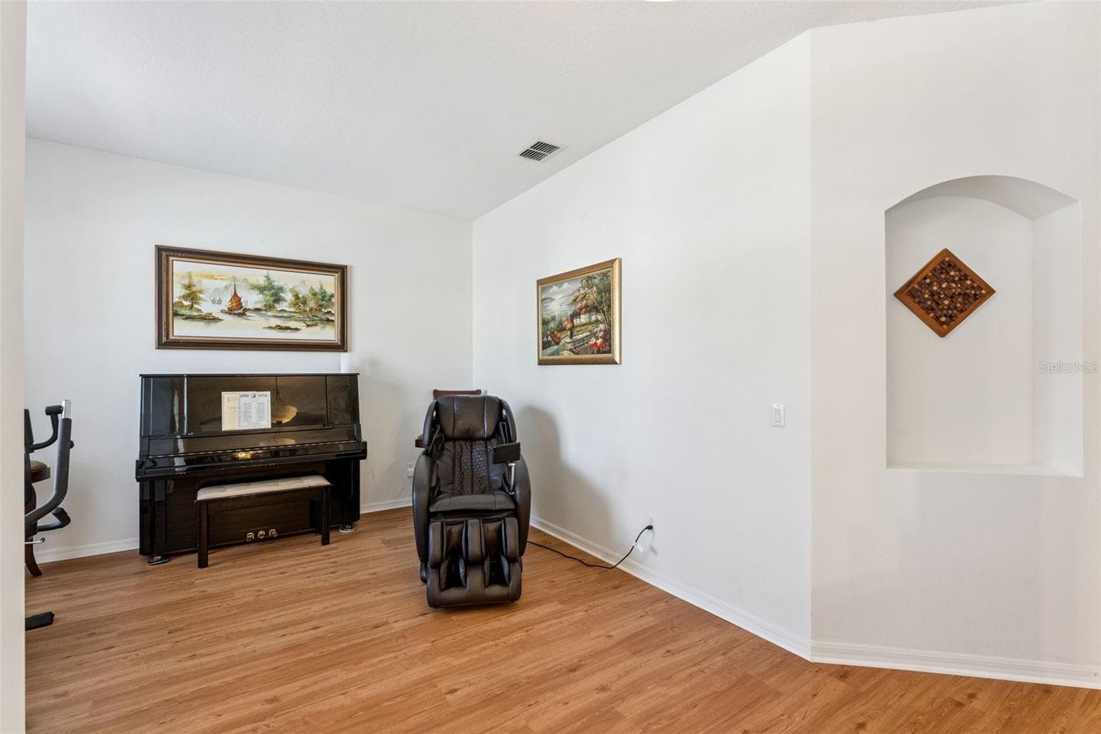 Living Room - 10125 SANDY MARSH LN, ORLANDO