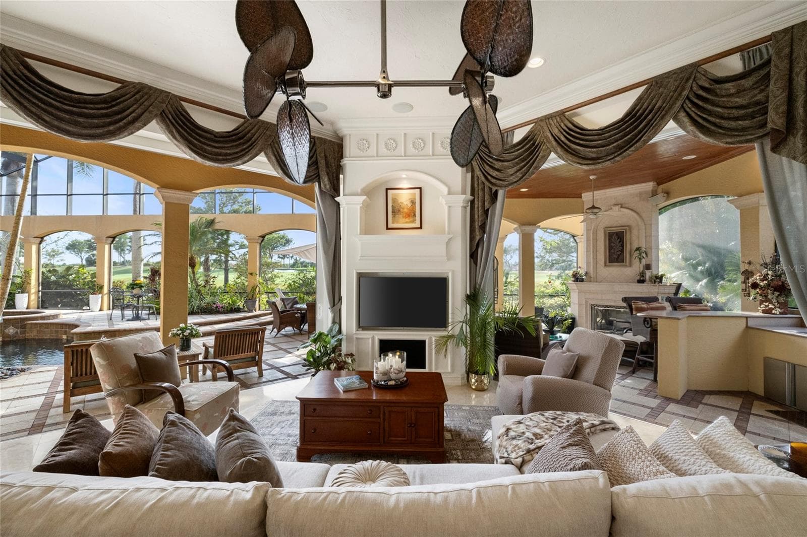 Single Family Residence at 7202 TEAL CREEK GLN, LAKEWOOD RANCH, photo 19 of 67