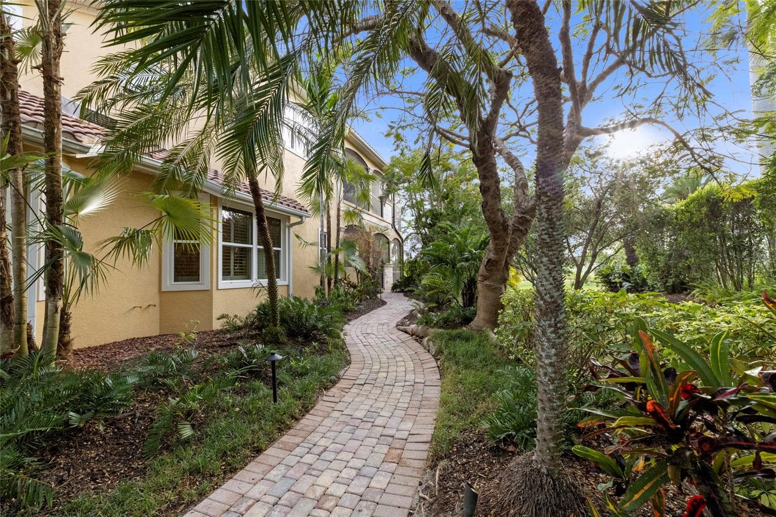 Single Family Residence at 7202 TEAL CREEK GLN, LAKEWOOD RANCH, photo 65 of 67