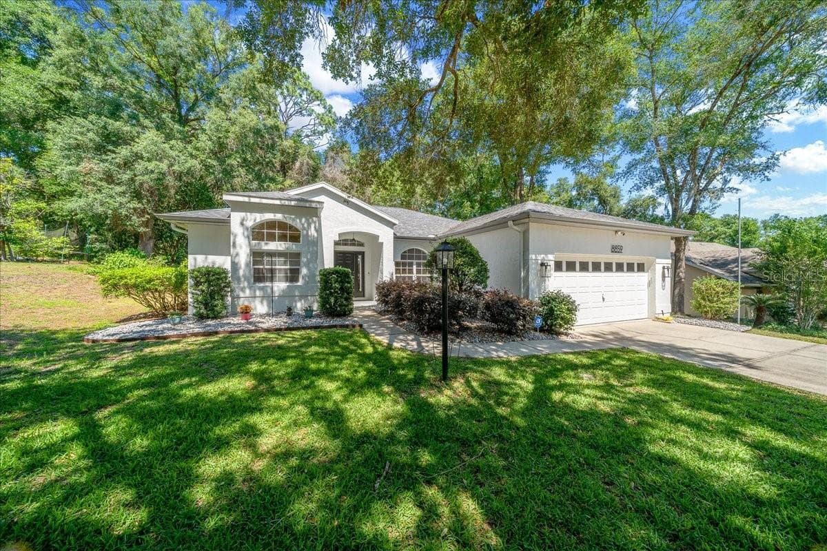8859 SW 196TH AVENUE RD