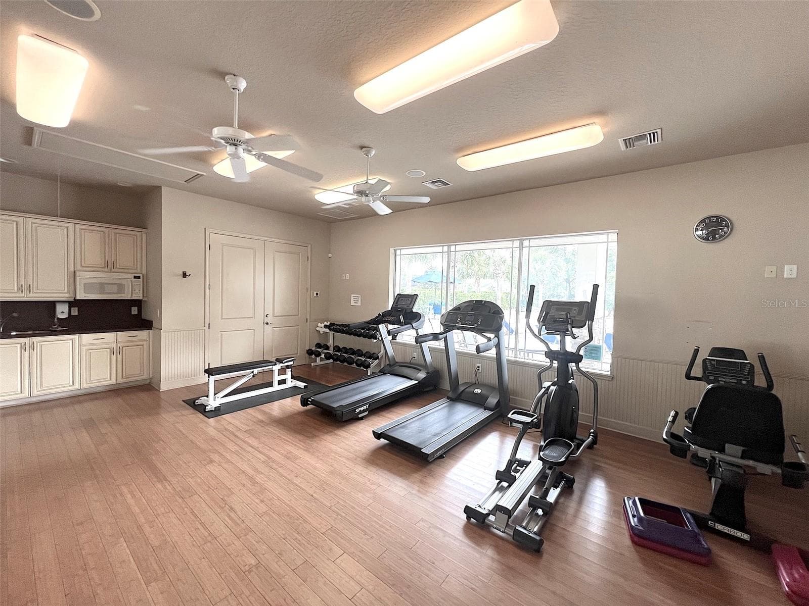 Single Family Residence at 349 CHELSEA PLACE AVE, ORMOND BEACH, photo 44 of 46