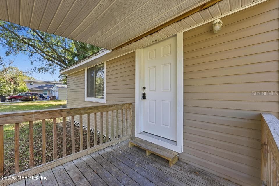 Front door - 3428 GLEN ST, JACKSONVILLE