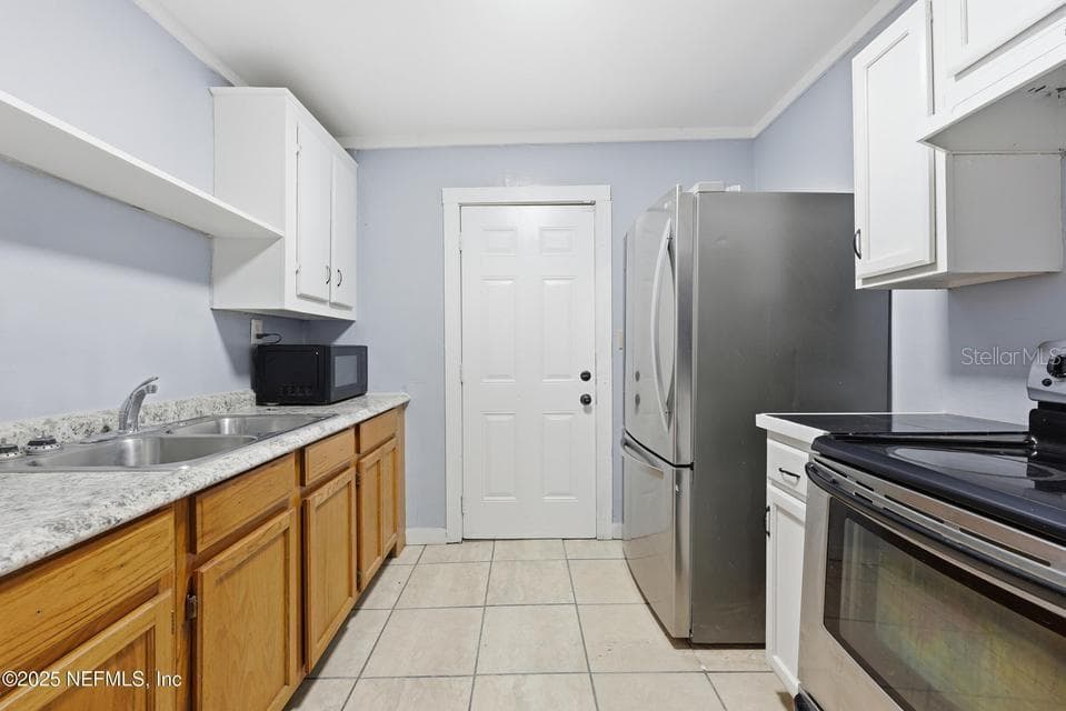 Kitchen - 3428 GLEN ST, JACKSONVILLE