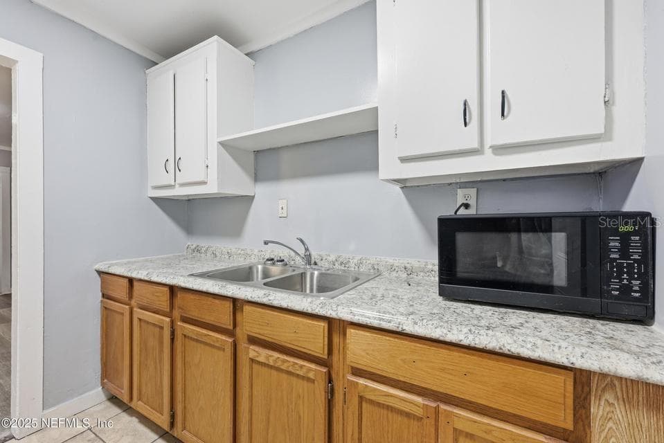 Kitchen - 3428 GLEN ST, JACKSONVILLE