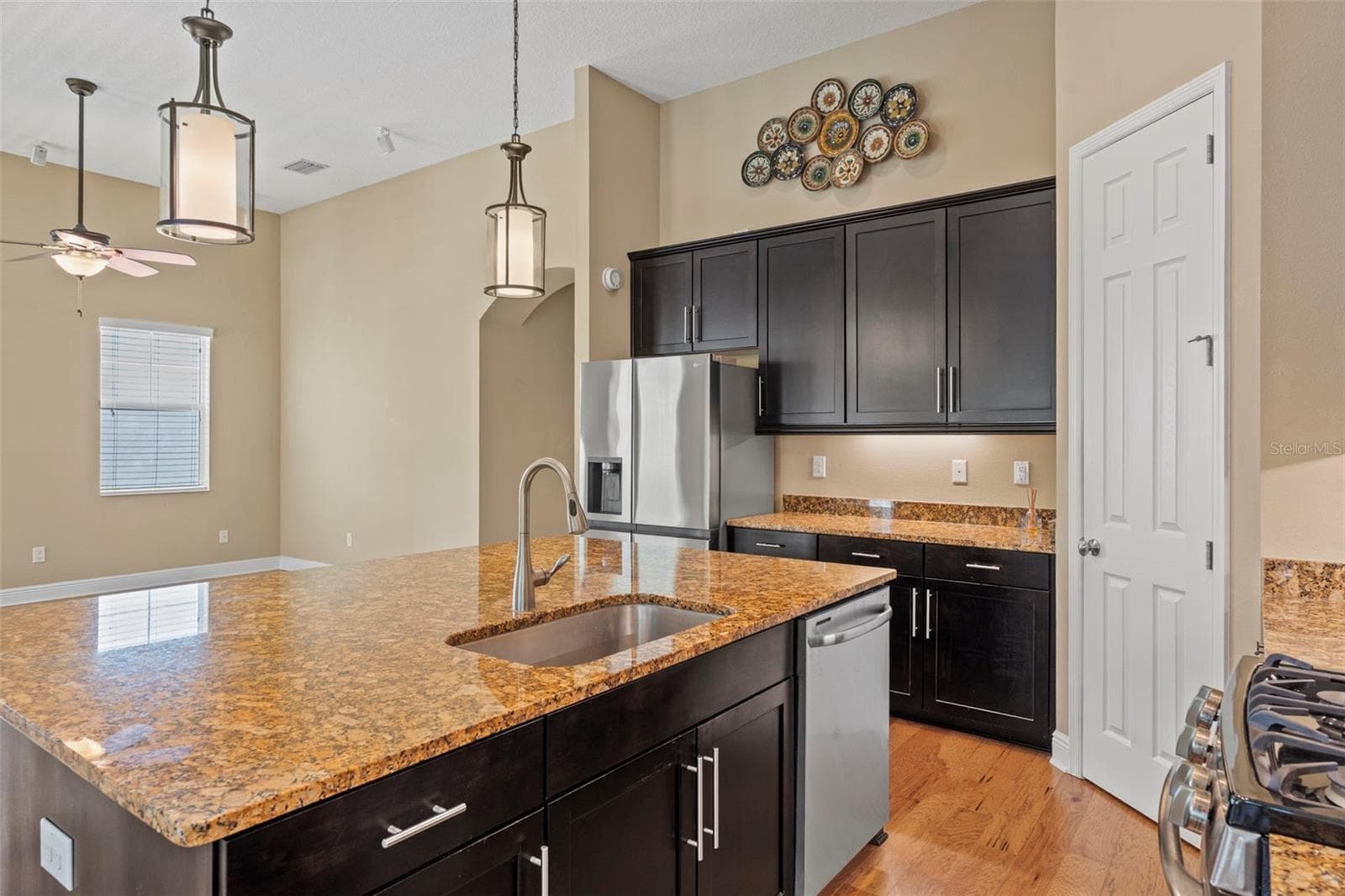 Single Family Residence at 514 WINTERSIDE DR, APOLLO BEACH, photo 14 of 77