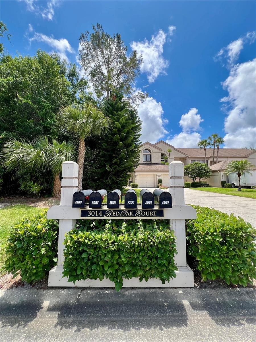 Condominium at 3014 RED OAK CT #102, PALM HARBOR, photo 35 of 42