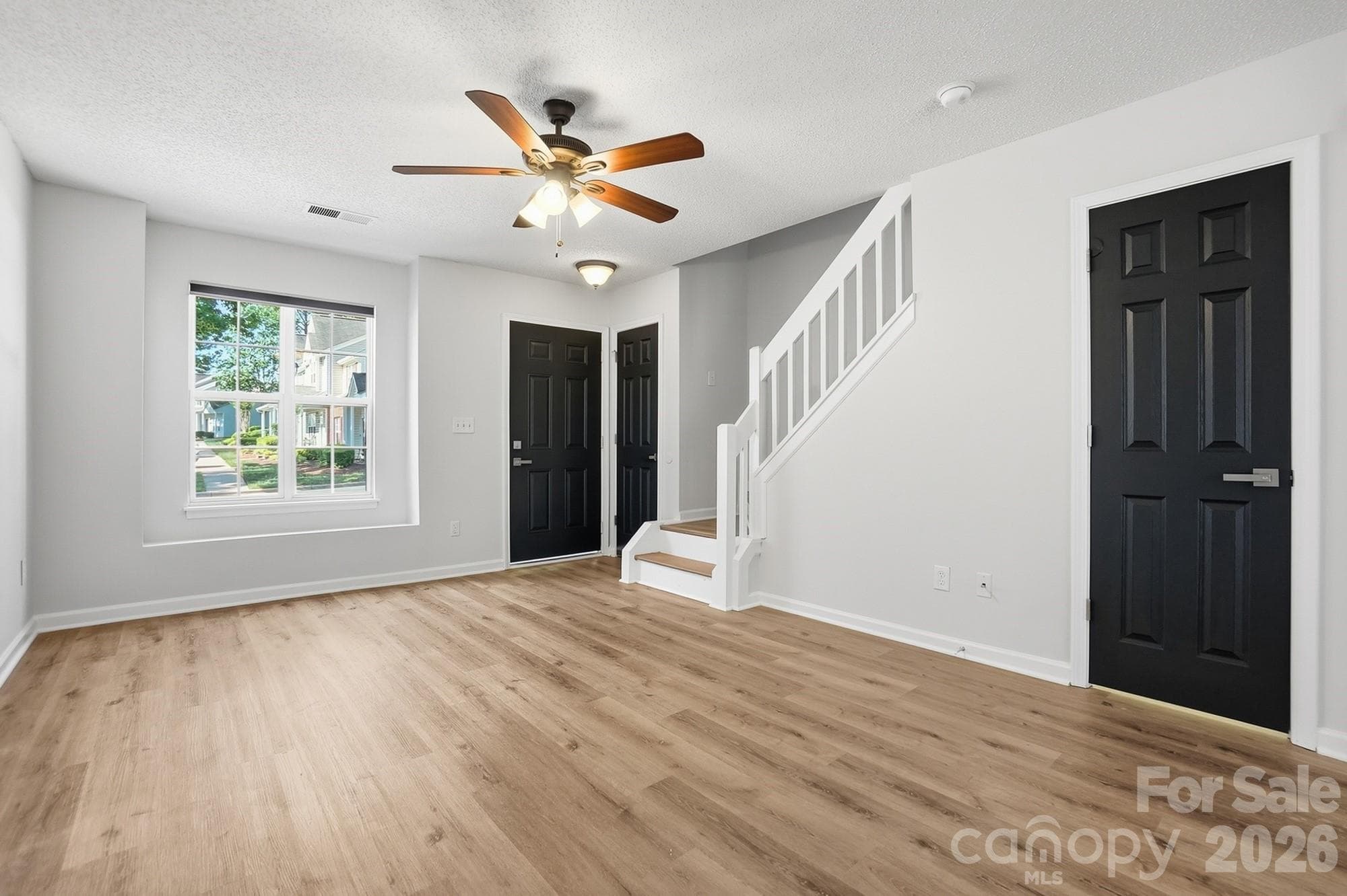 Townhouse at Charlotte, photo 7 of 39