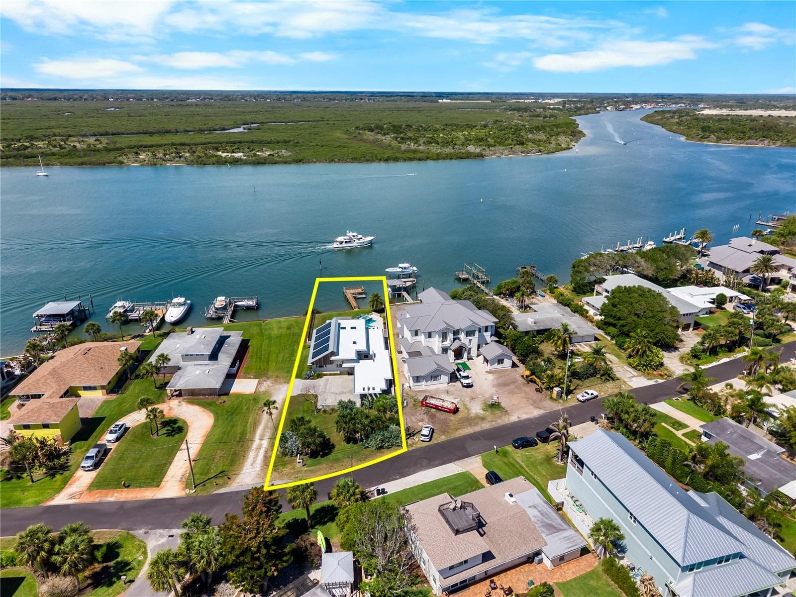 Single Family Residence at 1800 N INDIAN RIVER RD, NEW SMYRNA BEACH, photo 13 of 88