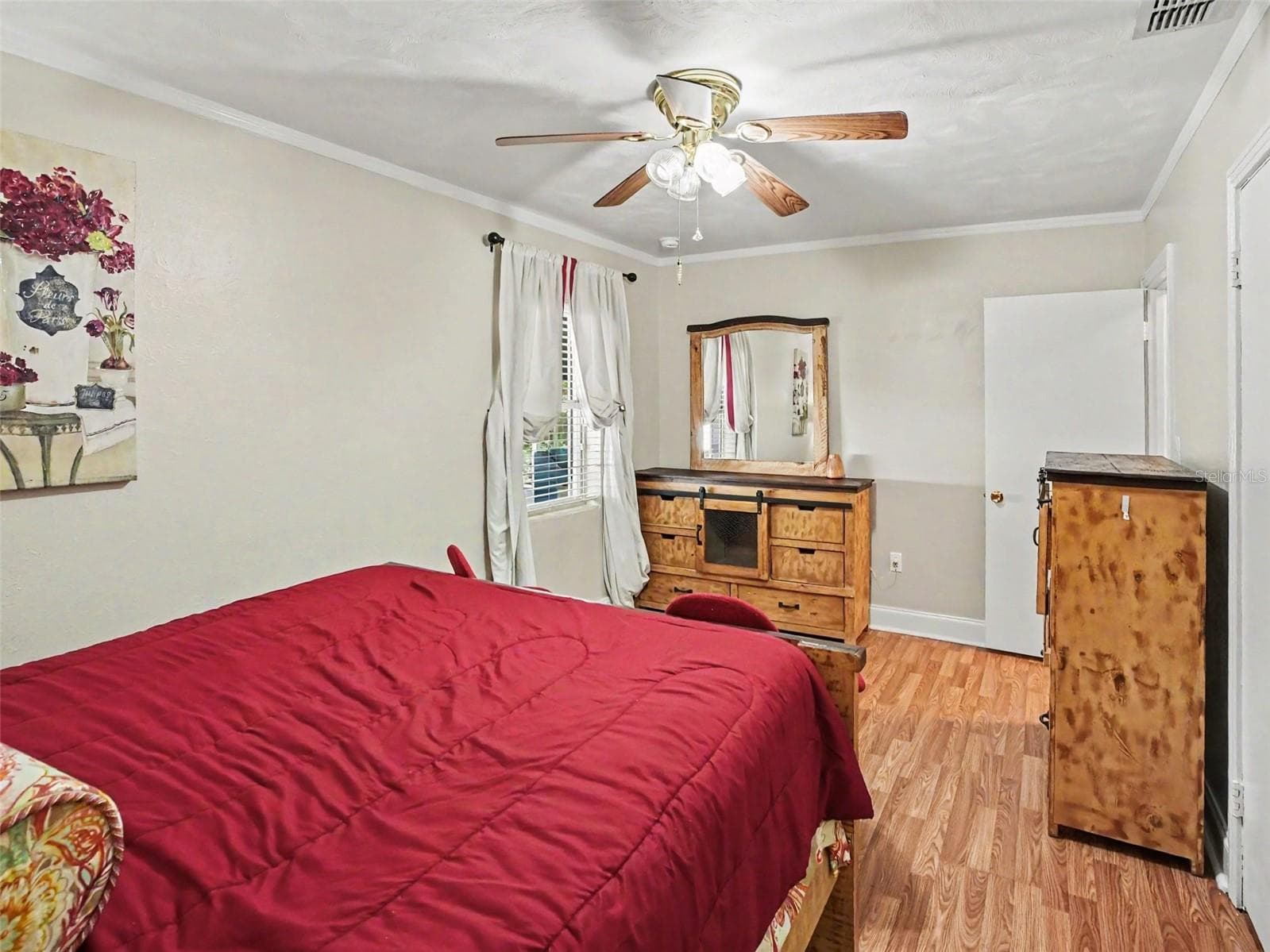 Single Family Residence at 315 W 11TH AVE, MOUNT DORA, photo 12 of 31