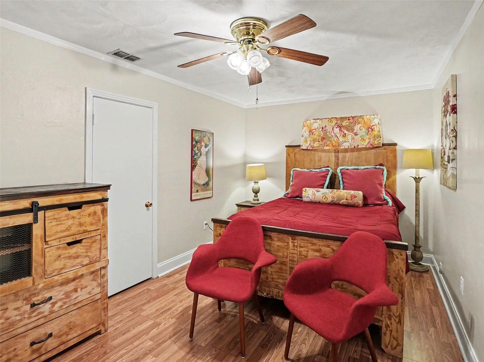 Single Family Residence at 315 W 11TH AVE, MOUNT DORA, photo 18 of 31