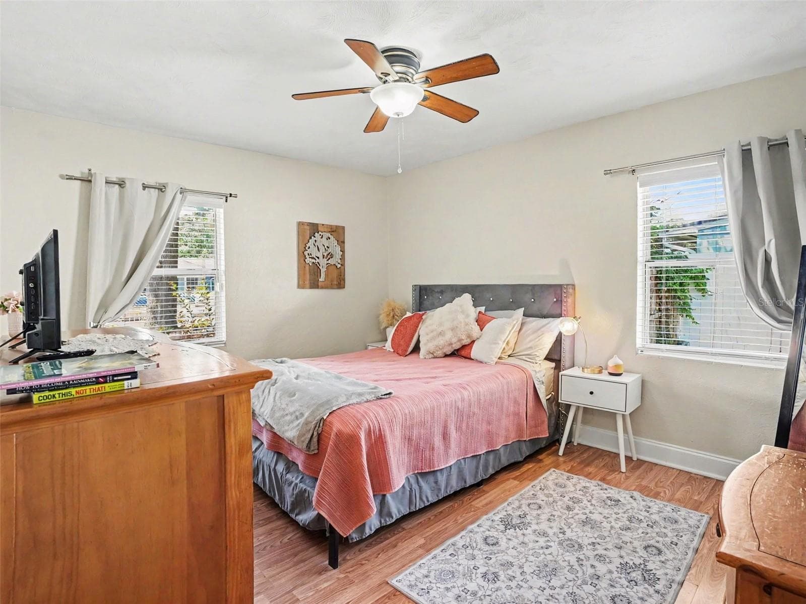 Single Family Residence at 315 W 11TH AVE, MOUNT DORA, photo 20 of 31