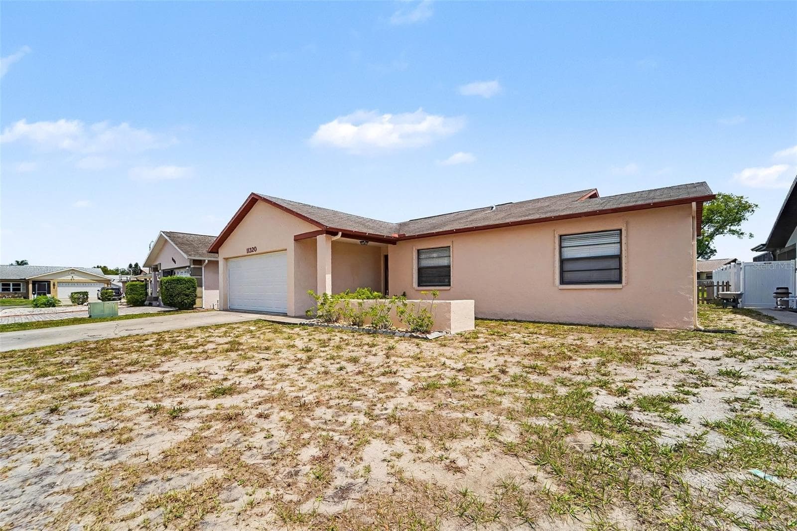 Single Family Residence at 11320 JACK RABBIT LN, PORT RICHEY, photo 3 of 19