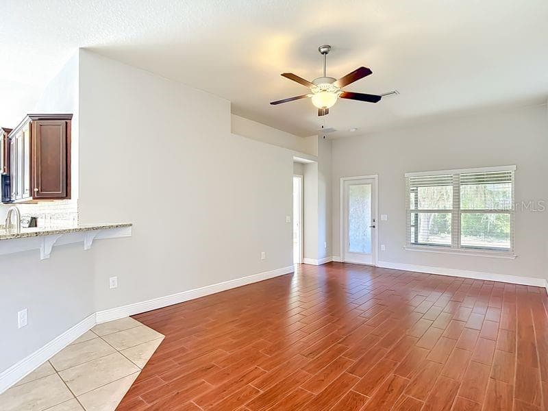 Living area/Great room - 12244 LOOPBACK DR, SAN ANTONIO