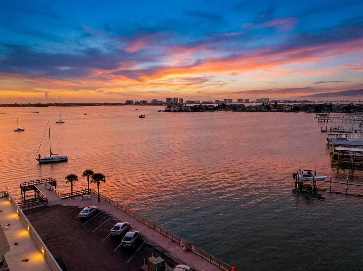 Sunset view - 100 BLUFF VIEW DR #604C, BELLEAIR BLUFFS