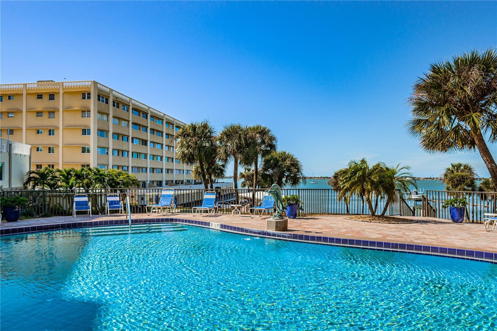 Heated Pool - 100 BLUFF VIEW DR #604C, BELLEAIR BLUFFS