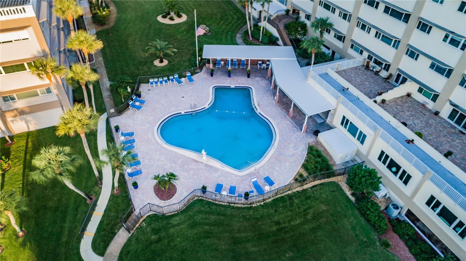 Heated Pool - 100 BLUFF VIEW DR #604C, BELLEAIR BLUFFS