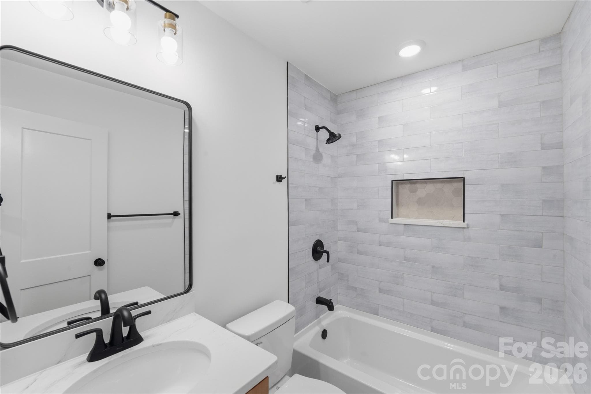 Secondary full bathroom - 4314 Ivanhoe Place, Charlotte